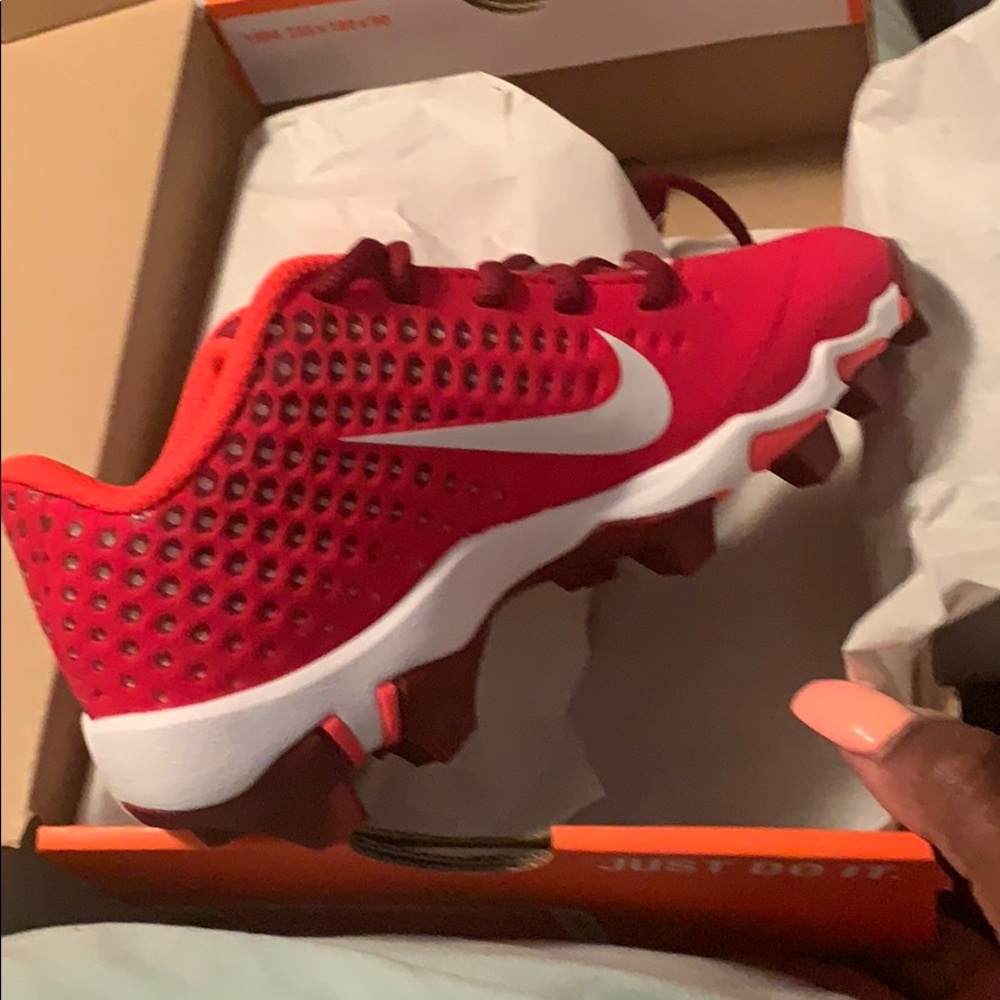 Vapor ultrafly cleats